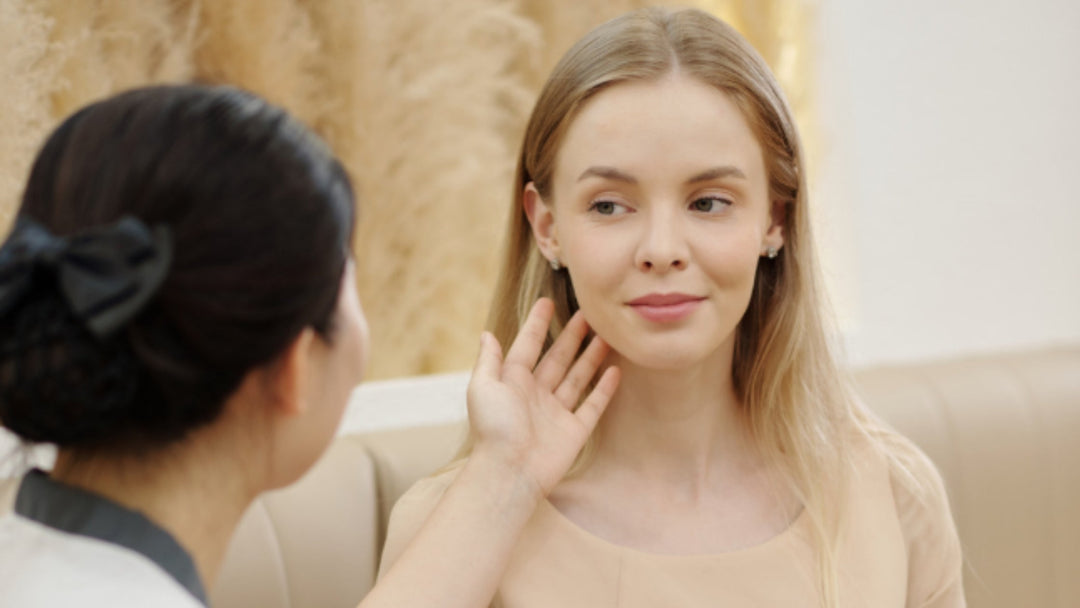 Etterbehandling etter peeling eller microneedling – hva bør du bruke hjemme?